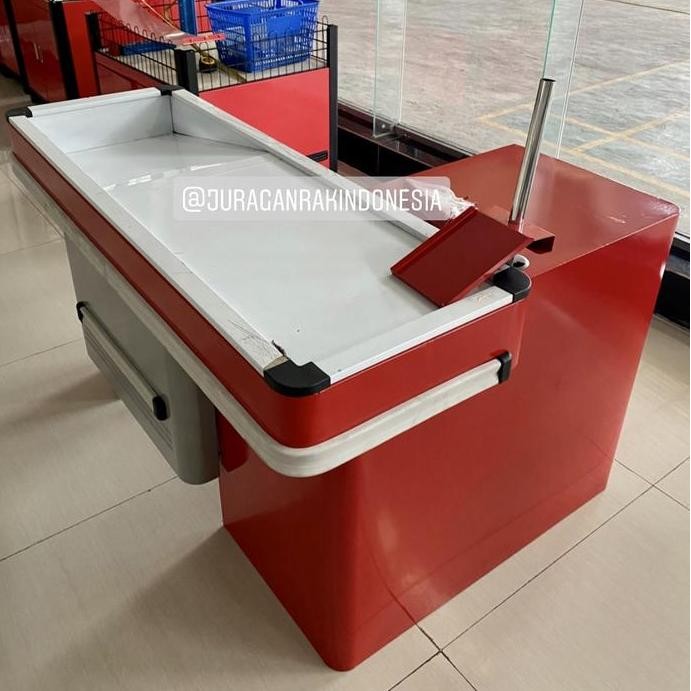 Meja Kasir Express Minimarket Alfamidi . Meja Kasir