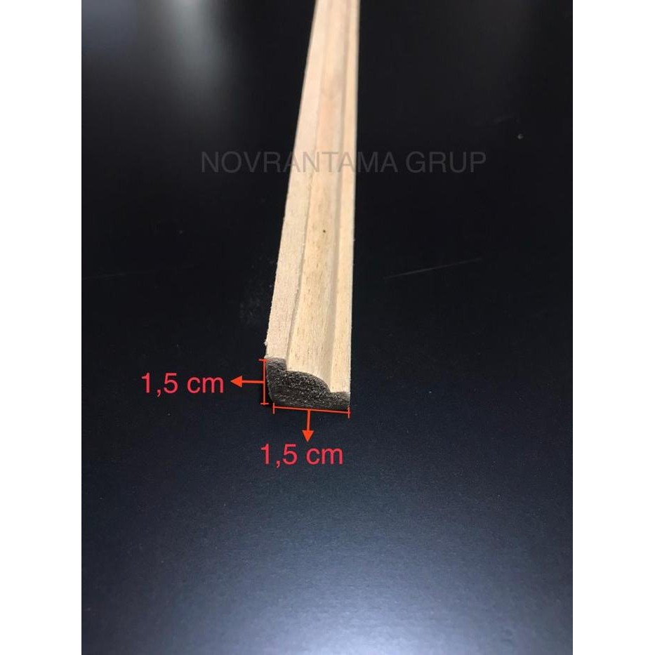 Lis Kayu Profil Wall Moulding Lis Dinding MoldingWainscoting 1,5x1,5cm