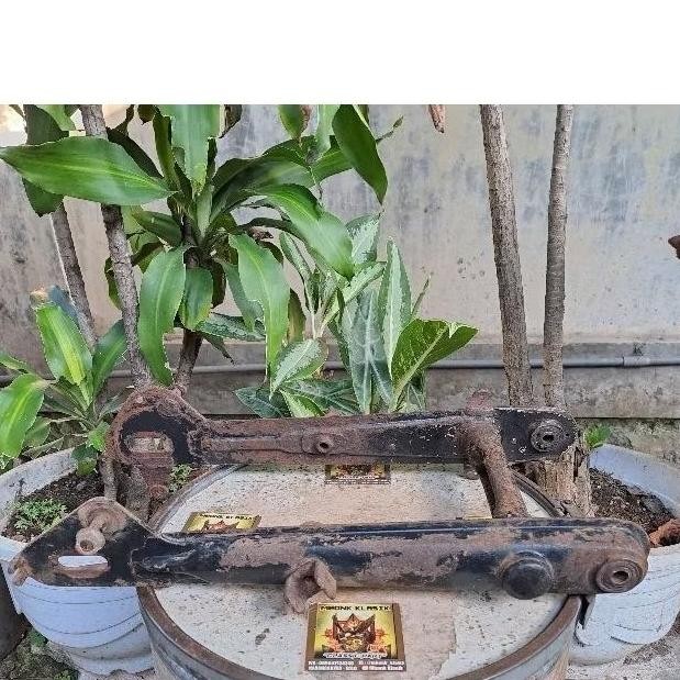 swing arm c50 c70 pispot ORIGINAL swingarm c70 pispot swing arm honda c50 c70 swingarm honda c50 pis
