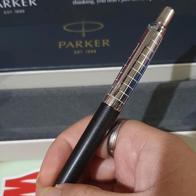 

Pulpen Parker Jotter Premium Bond Street Black CT BP Free Grafir Nama