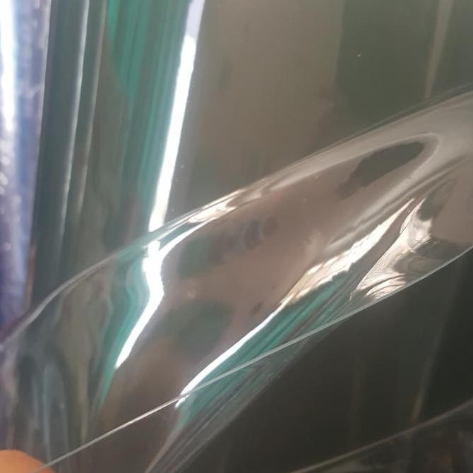 

PLASTIK MIKA TRANSPARAN TEBAL 0.5MM PVC METERAN UNTUK TAS, SOUVENIR, KEMASAN ASLI