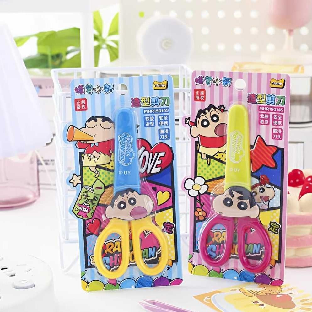 

Gunting Shinchan Gunting Tutup Mini Sinchan ATK Gunting Mini Portable Karakter Shinchan License RB2