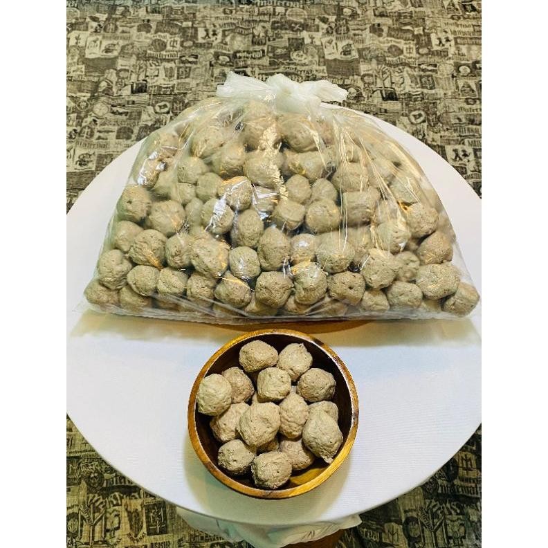 

Bakso Ikan Sinar Bahari Ukuran Kecil Putih Dan Hitam Isi 250 Butir (1 BAL) Nugi