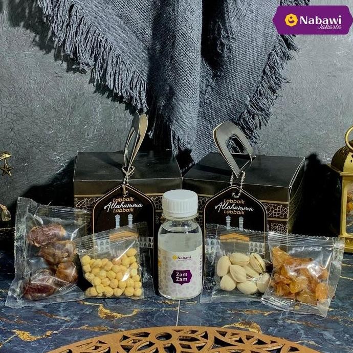 

HAMPERS GIFT MINIATUR KA'BAH OLEH OLEH HAJI DAN UMROH KHAS ARAB SOUVEN