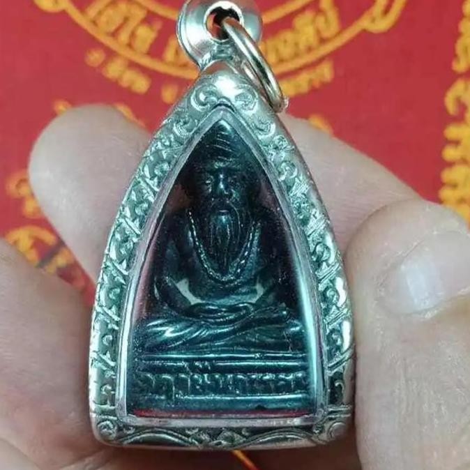 Leklai Black Lersi By Lp Somporn Thai