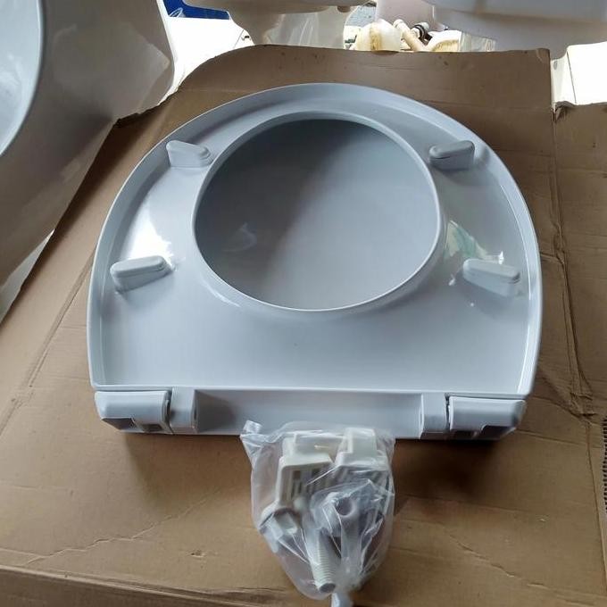 Tutup Cover Kloset Duduk Monoblok Model Toto