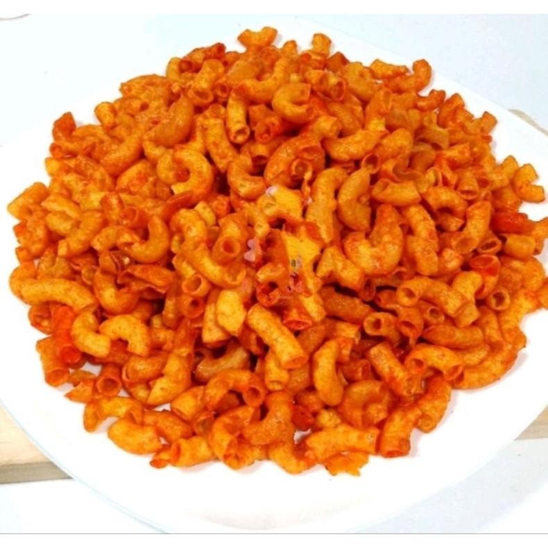 

MAKARONI RENYAH PEDAS 1 KG Nugi