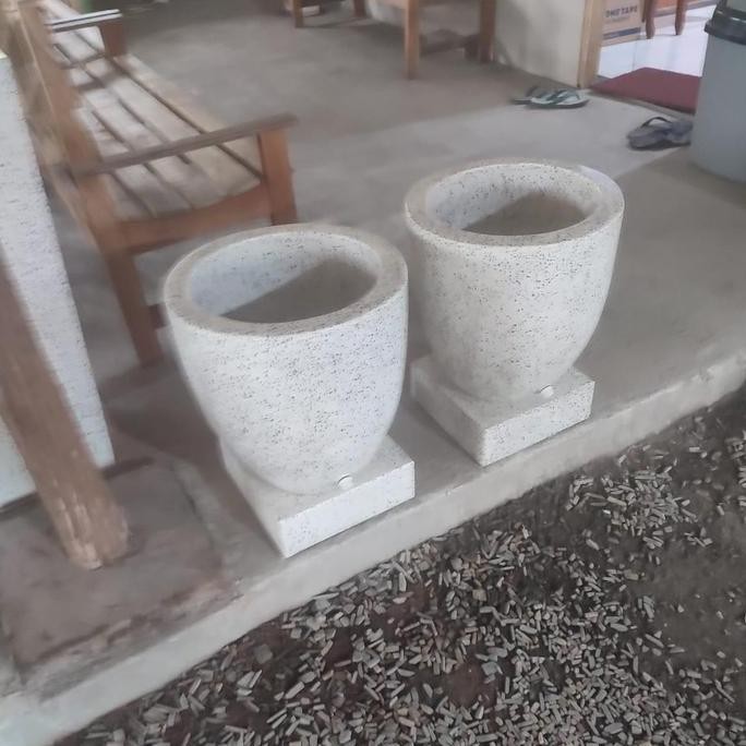 Bak Mandi / Gentong Teraso Minimalis