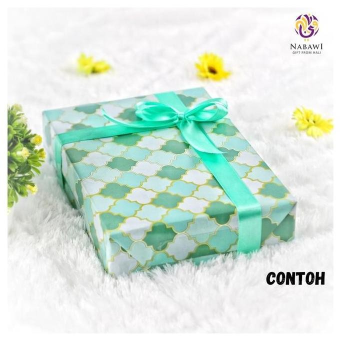 

TAMBAHAN KERTAS KADO DAN BOX KARDUS HAMPERS