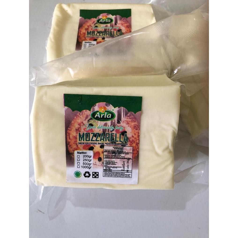 

Keju Mozarella Arla 1kg Nugi