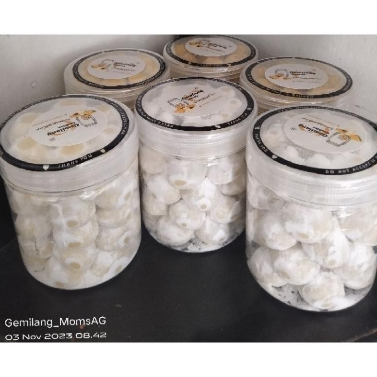 

Kue Putri Salju renyah lembut enak Nugi