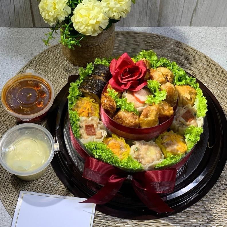 

Hampers DimsumCake bandung Nugi