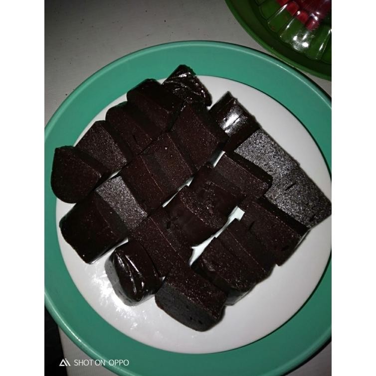 

DODOL/JENANG ORIGINAL KETAN HITAM KHAS BOGOR ( 500 GRAM ) Nugi