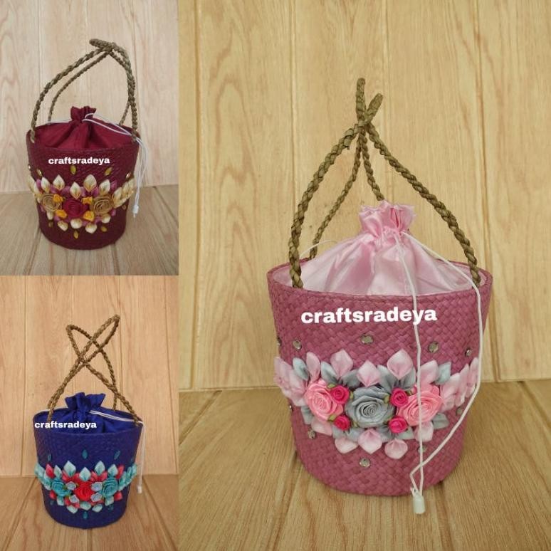 

Tas ember bakul bunga pita 2 toples // tas hampers bakul raya premium / keranjang souvenir unik Nugi