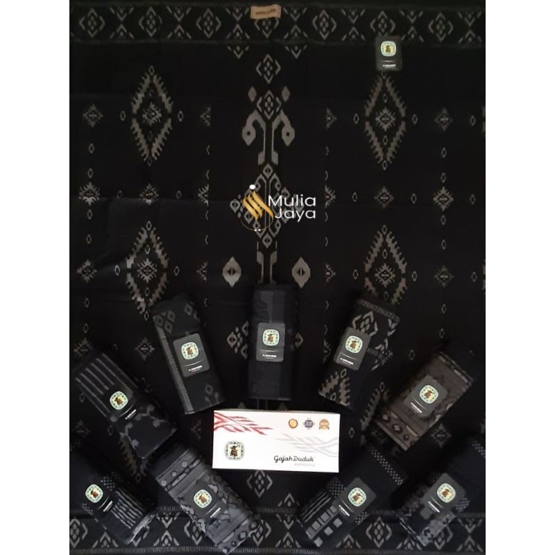 Sarung Gajah duduk kembang/sarung tenun gajah duduk/sarung gajah duduk kembang hitam