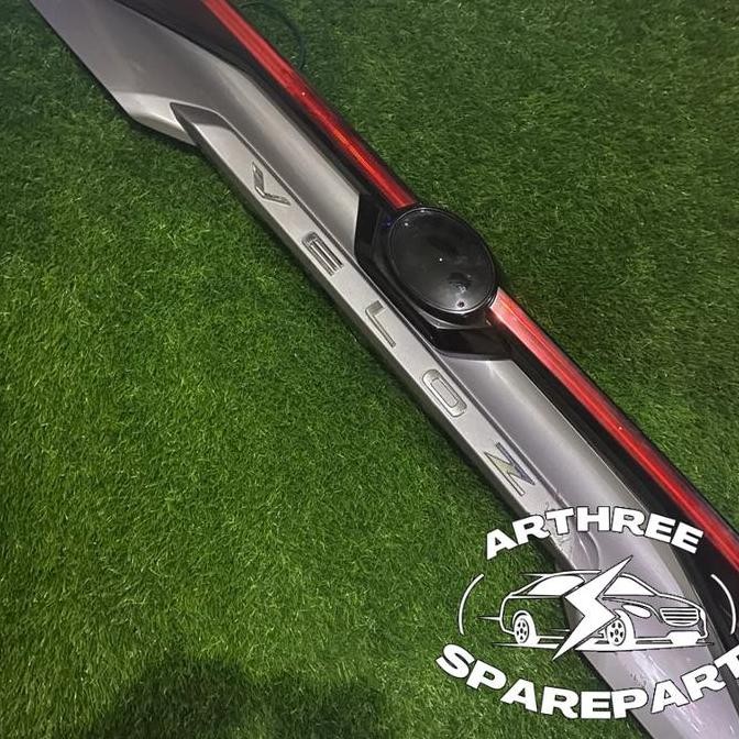 Trunklid Avanza Veloz 2022 Up