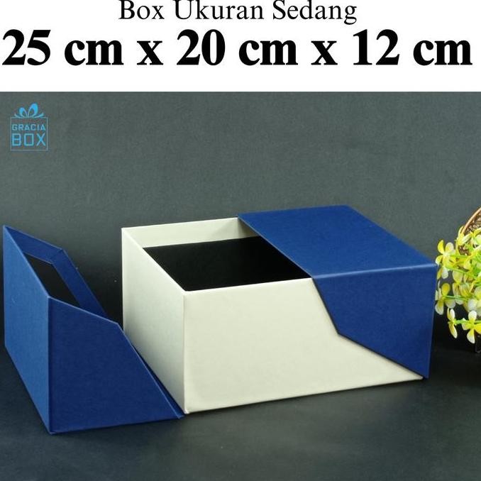 

Produk Baru!! Box Hampers Hardbox 25x20x12 cm | Kotak Kado Premium untuk Hadiah