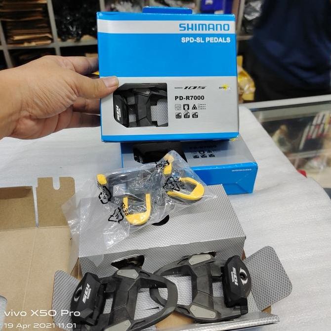 ready pedal cleat shimano 105 box