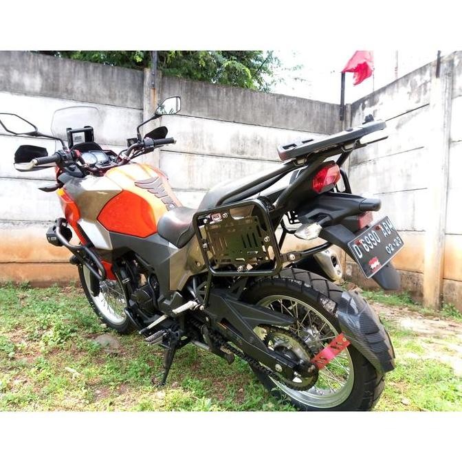 M15 Side Rack Versys 250