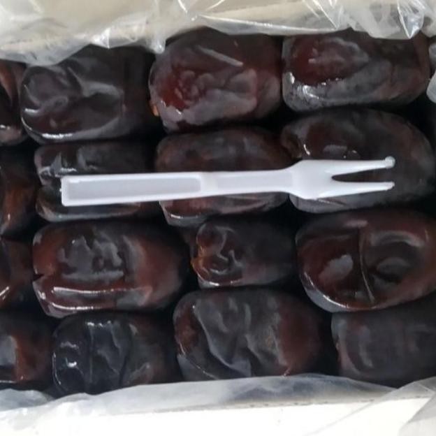 

.........] Kurma madu dari Iran 500 gr lembut