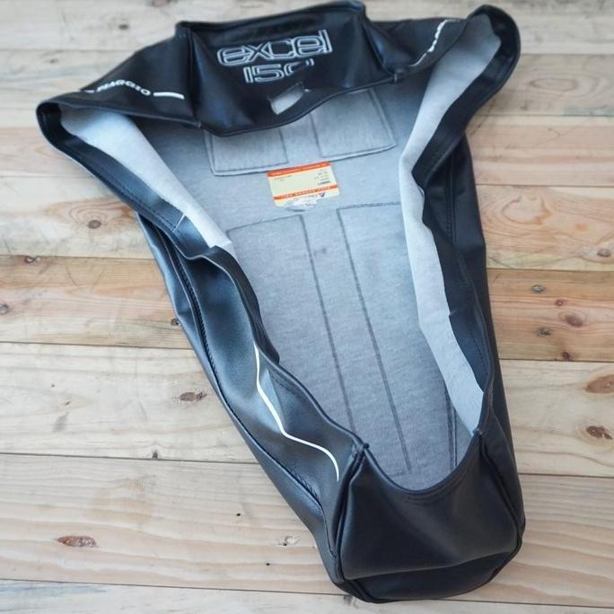 .........] Aksesoris Vespa Cover Jok Vespa Excel 150 Original Danmotor