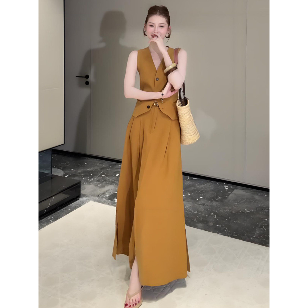 Set Rompi dan Rok Gaya Chanel Kecil untuk Wanita