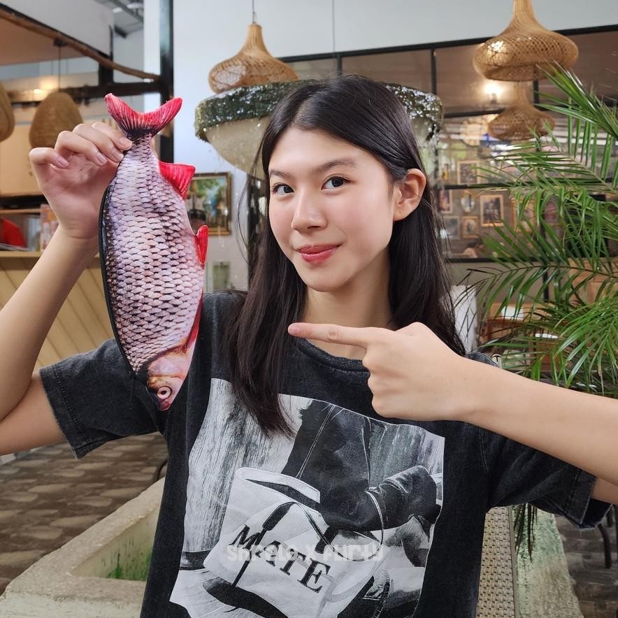 

Nl-8 Tempat Pensil Ikan Pouch Bentuk Ikan Atau Tempat Makeup Lucu Unik Untuk Sekolah Banyak Variasi Nl-8