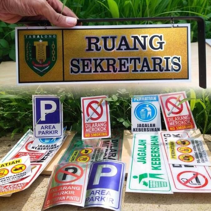 

Paket Papan nama ruangan (Papan akrilik, Alumunium siku), Siap pakai
