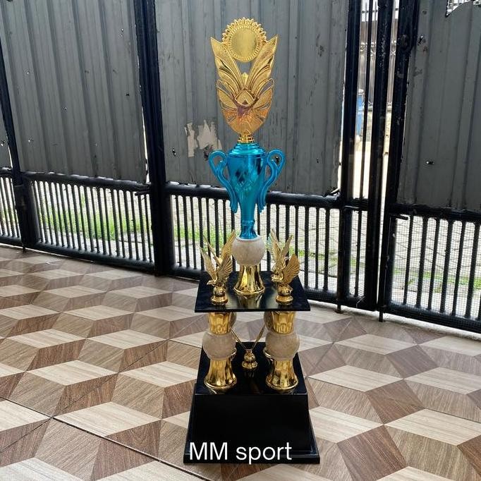 Baru piala trophy kaki 4 marmer