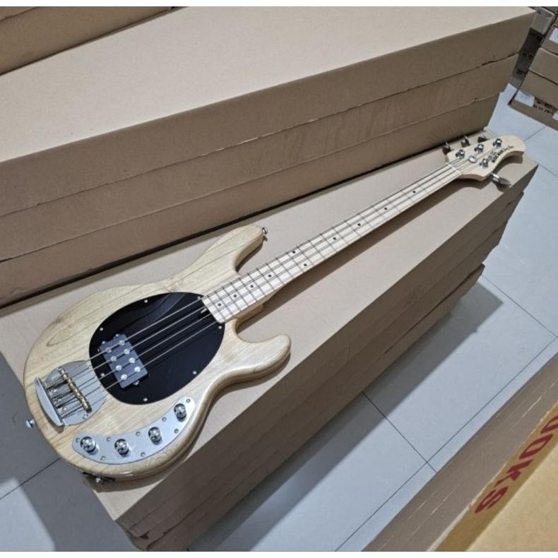 Terlaris Gitar Bass Musicman Stingray New