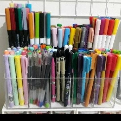 

Baru Tempat Pulpen Akrilik Transparan - Organizer Meja Alat Tulis / Pensil Aesthetic
