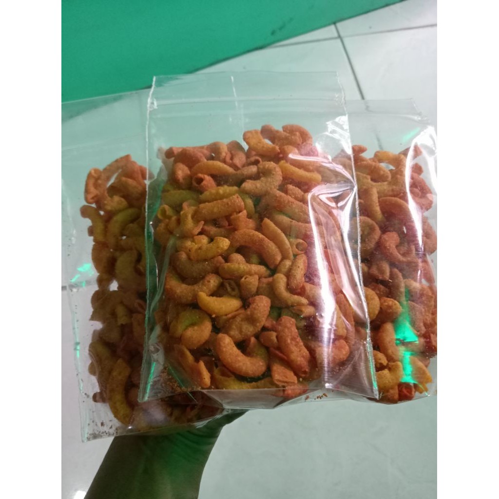 

makaroni pedas 100g