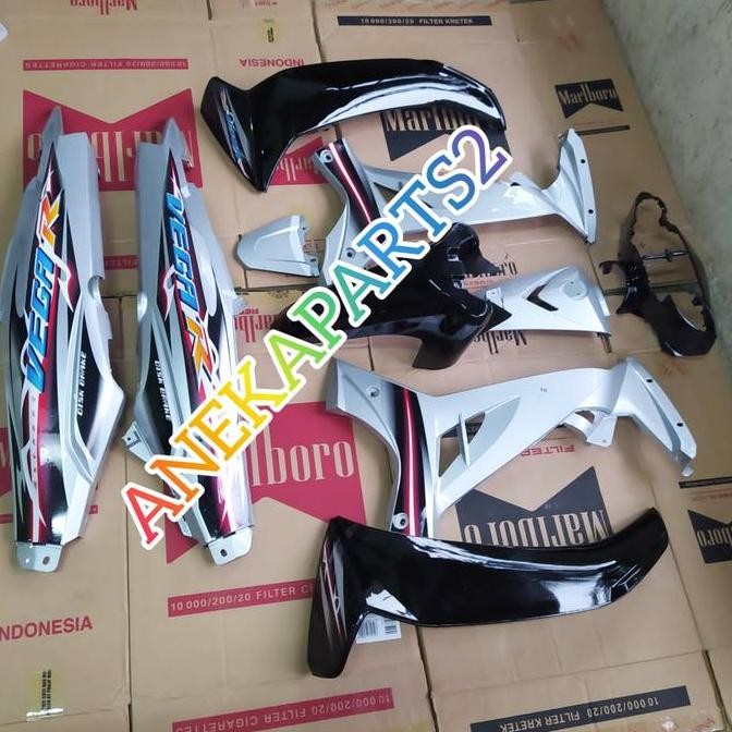 BODY HALUS FULL SET VEGA R NEW HITAM SILVER