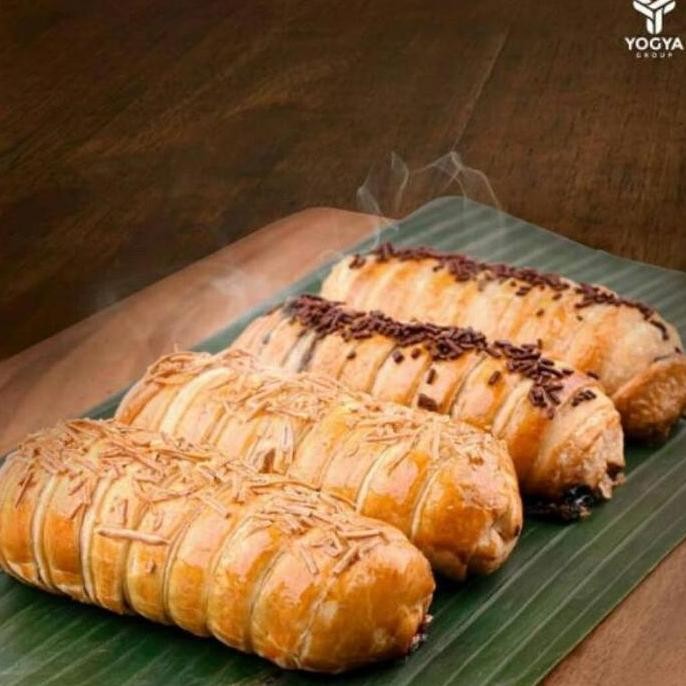 

Terlaris | Terbaru | Best Seller | Termurah Bolen Lilit Yogya Bread Co Original | High Quality | Berkualitas