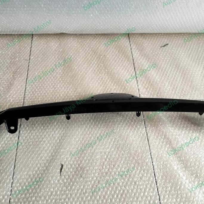 

Terlaris | Terbaru | Best Seller | Termurah List Grille Depan Toyota Raize Original Original | High Quality | Berkualitas