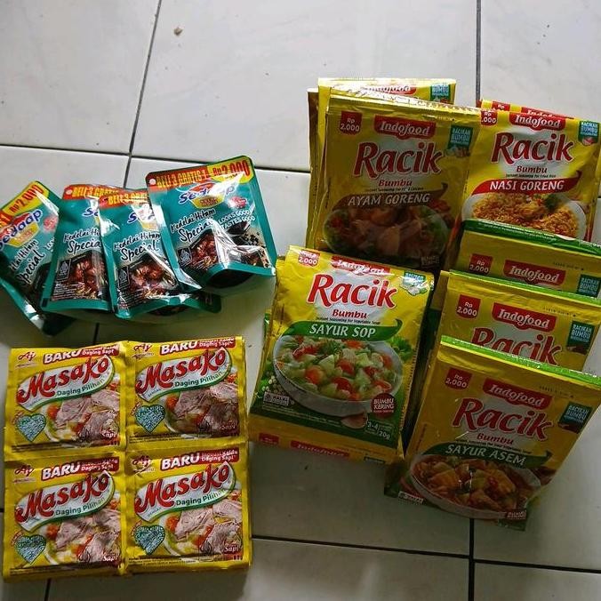 

PAKET BUMBU HEMAT 8 PCS RACIK (2 SOP 2 SAYUR ASEM 2 AYAM GORENG 2 NASI GORENG) + KECAP MANIS + MASAKO Penyedap Msg Masakan Soto