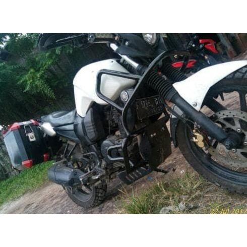CRASH BAR/ENGINE GUARD YAMAHA BYSON