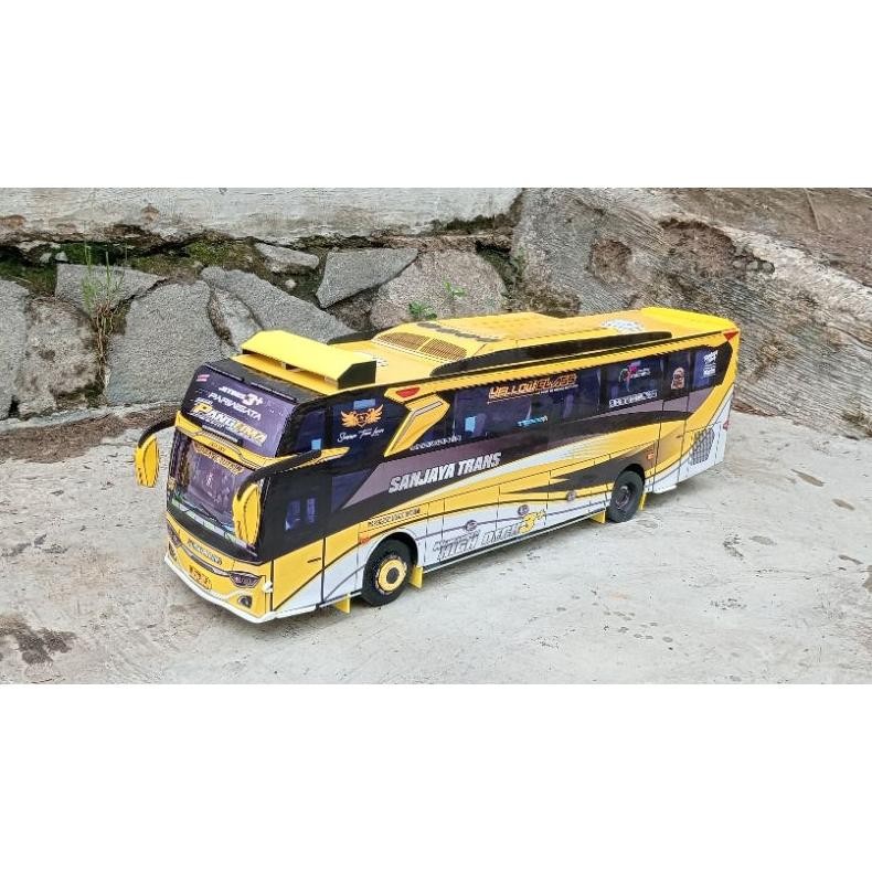 Uy-23 Papercraft Bus Sanjaya Trans "Panglima" Skala 1.20