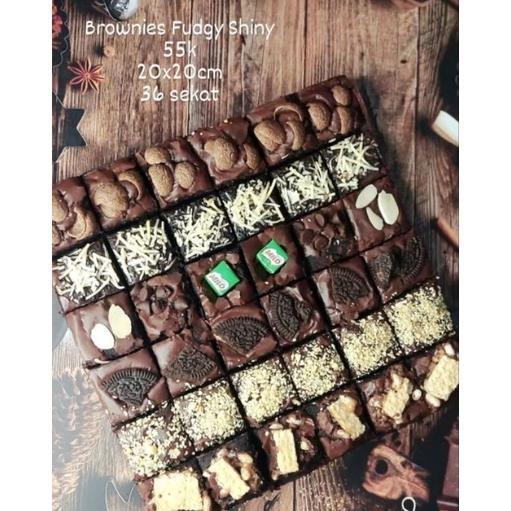 

Brownies Tidak Pre Order Po Kirim Setiap Hari Free Lilin Tulis Di Catatan 20X20 Isi 36 Sekat