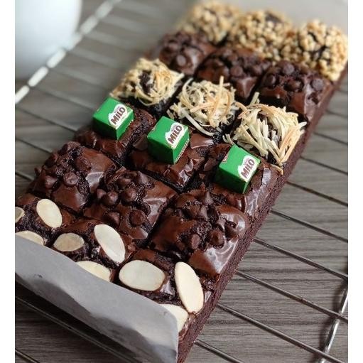 

Fudgy Brownies Dark Chocolate18 Bytes