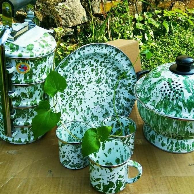 RANTANG 14/4 TEMPAT NASI 22CM PIRING 18CM MUG 8CM 1 SET ENAMEL BLIRIK