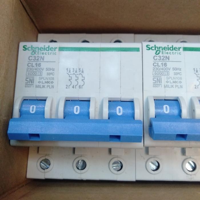Mcb Pln 3 Phase 16A Biru