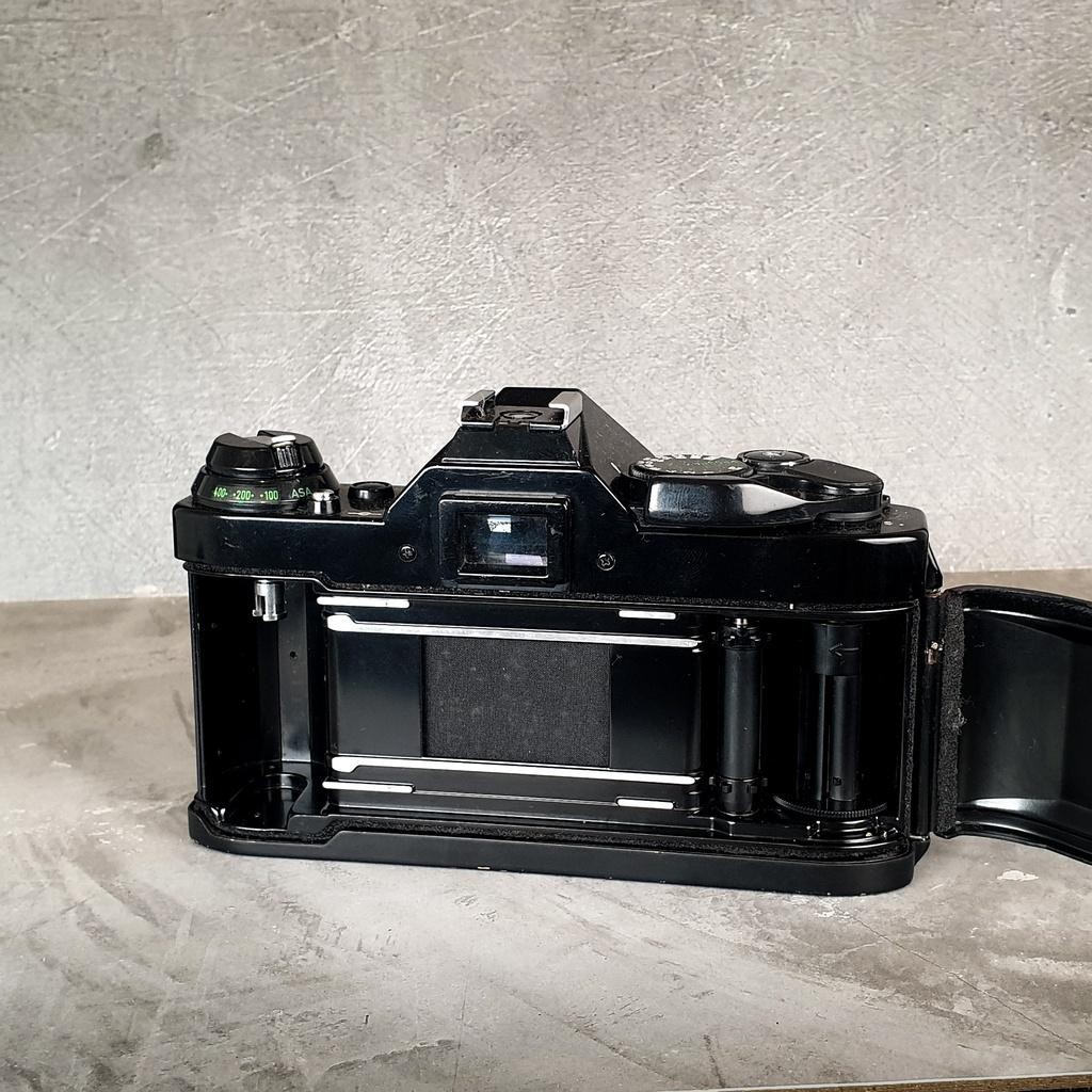 Sf Canon Ae -1 Program +Lensa 50 F 1.8 Like New  Kamera Film Kamera An