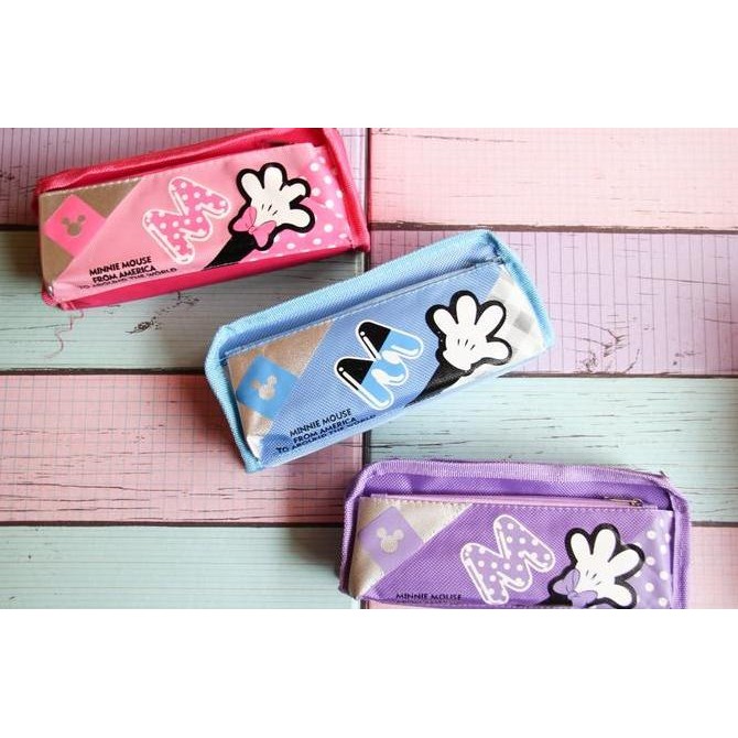 

Pencil Case Seleting Tangan Mickey And Minnie Item No. 1835