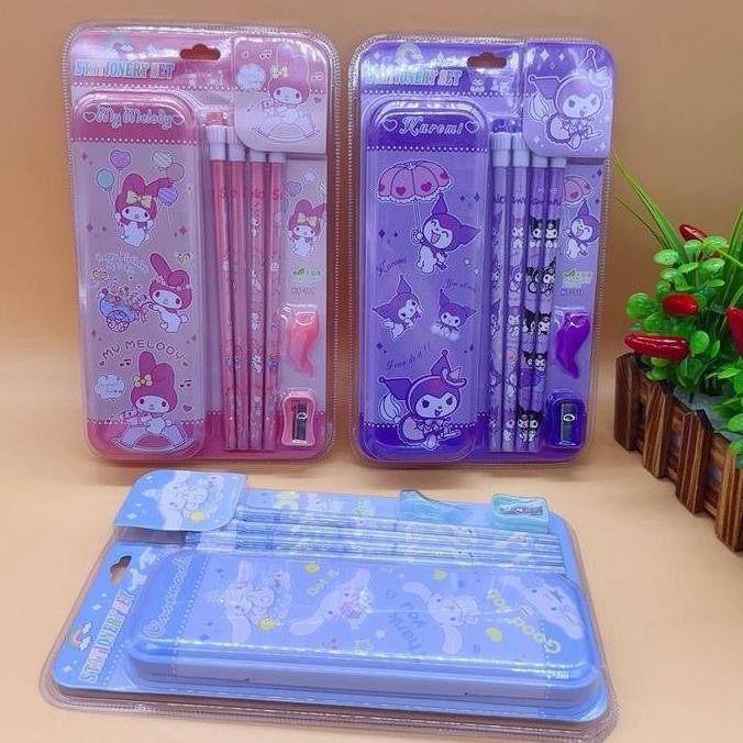

Set Pensil 4 Pcs + Kotak Pensil + Serutan Anak Lucu Motif Sanrio /Study Set Sanrio 3 In 1