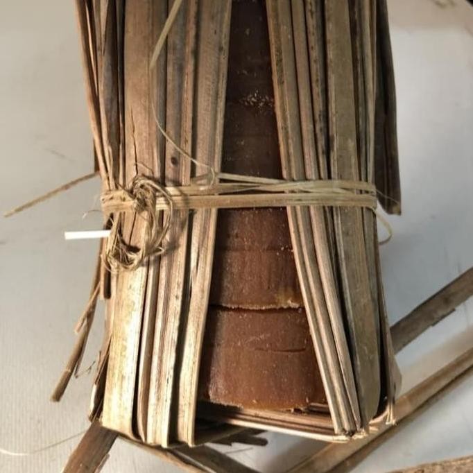 

Baru Gula Aren 1.3Kg - Gula Aren Murni Tradisional Cetak