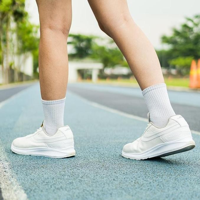 Sepatu Sneakers Johnson - Flash White Casual Shoes