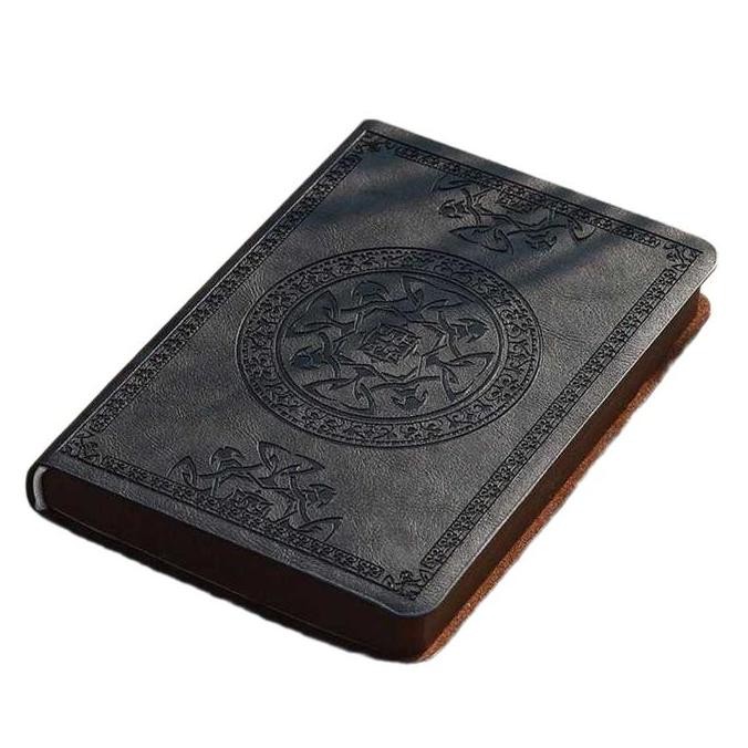 

Tersedia Buku Diary Jurnal Notebook Vintage Pattern A6 Motif Elegan