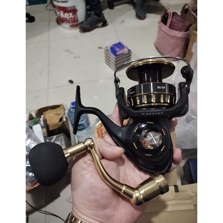 Terlaris Reel Pancing Daiwa Bg Sw 8000 Atau 10000 Power Handel