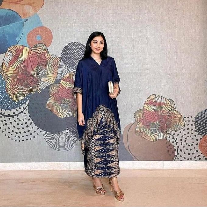 Setelan Kaftan+Rok Tunik Aruna Batik Jupri Viscose Kaftan Atasan Wanita Motif Nav Hitam